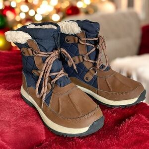 BearPaw Women’s Bethany Waterproof Laceup Winter Boots Size 8